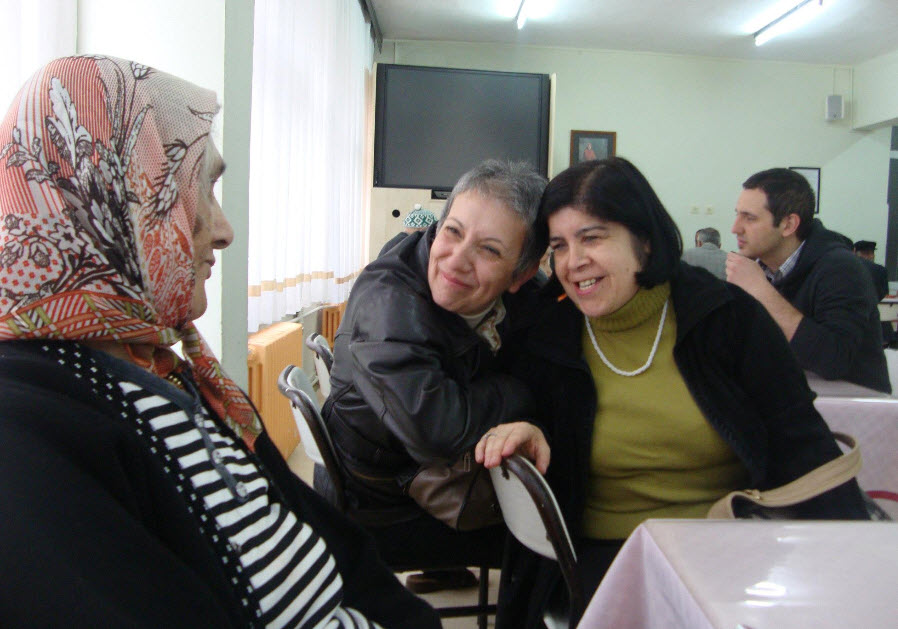 CHP Kadın Kolları Huzurevi Ziyareti